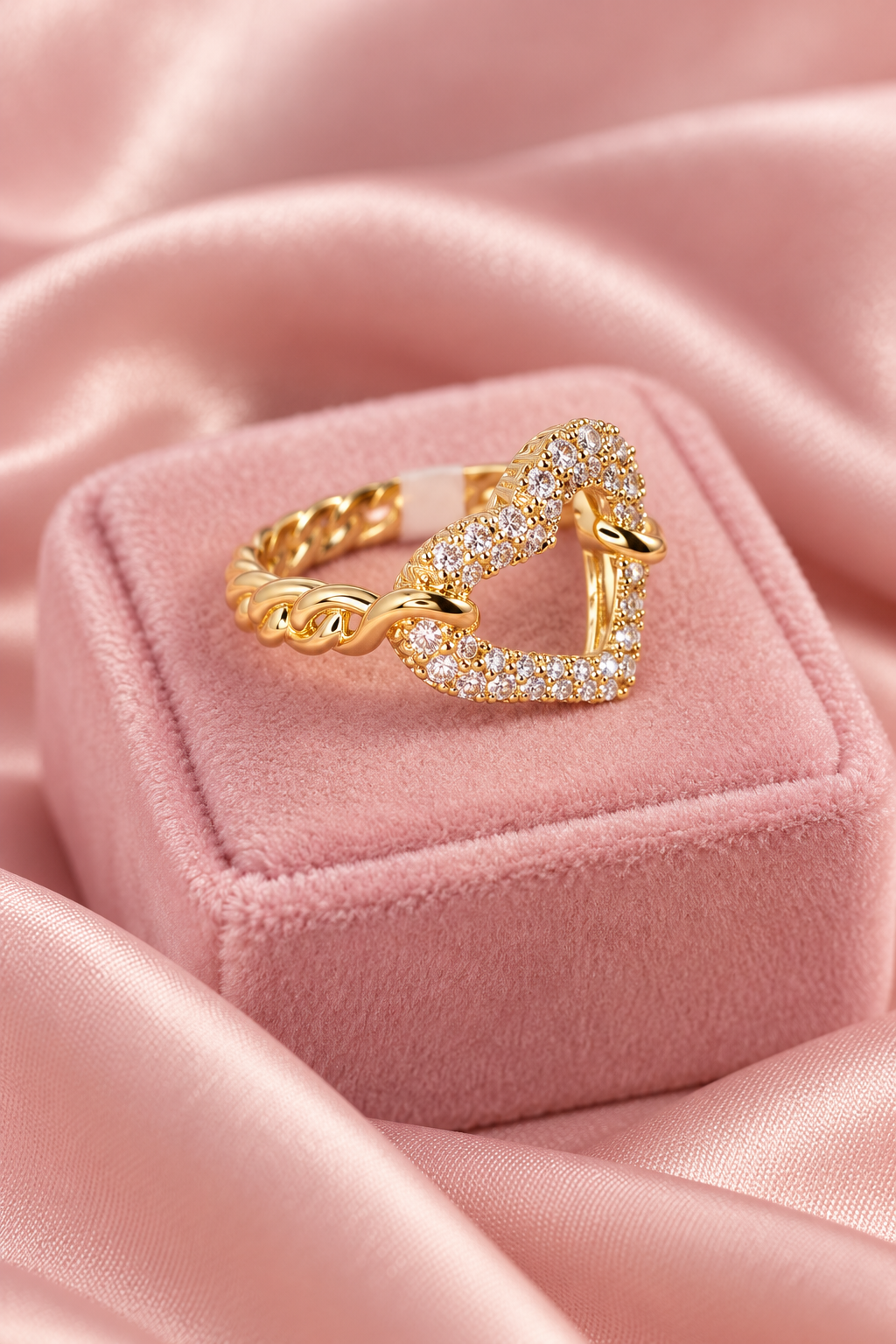 Luxe Love Link Ring